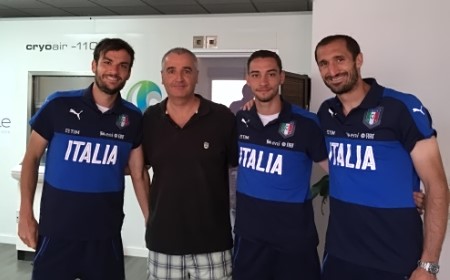 Ici avec les italiens Marco Parolo, Mattia De Sciglio et Giorgio Chiellini (photo Pierre DUPERRON)