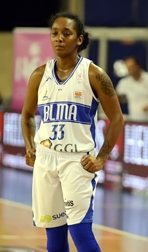 Bien qu'ayant encore réalisé une belle performance, Renée TAYLOR l'a compris : ce soir, ça ne suffira pas. Bien qu'ayant encore réalisé une belle performance, Renée TAYLOR l'a compris : ce soir, ça ne suffira pas.