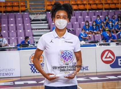 Anaelle DUTAT, 17 ans : MVP U17 des Challengers Euro cet été : un des symboles du savoir-faire normand (photo FIBA)