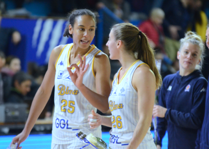 "Nickel", semble dire ici Marième BADIANE à Garance RABOT "Nickel", semble dire ici Marième BADIANE à Garance RABOT