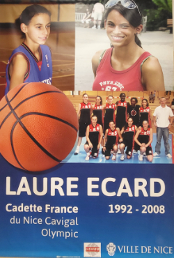 L'affiche de Laure dans le hall de Leyrit