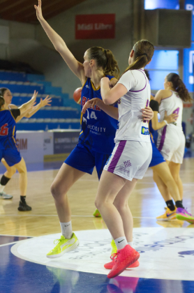 Ça défense fort côté BLMA, ici avec Aimée MICHEL Ça défense fort côté BLMA, ici avec Aimée MICHEL