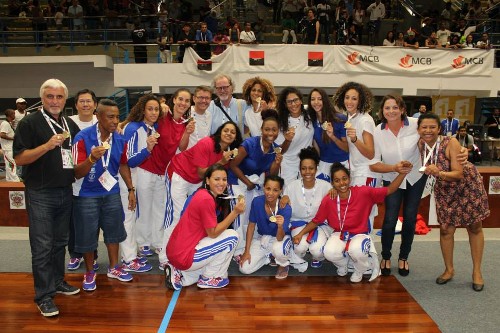 Médaille d'or pour la Réunion de François GOMEZ et Lauriane FRANCOIS Médaille d'or pour la Réunion de François GOMEZ et Lauriane FRANCOIS