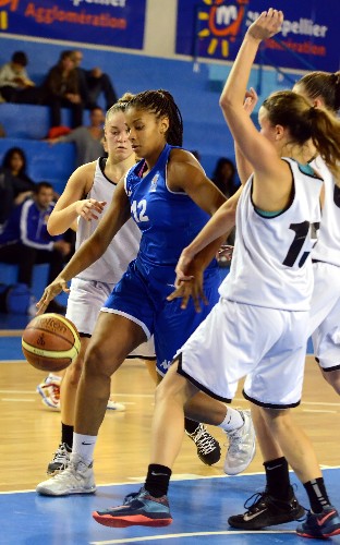 Alyssia FAYE à l'oeuvre