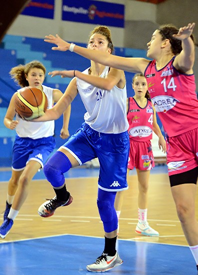 Sirine BENADDA en action, ici face à Voiron