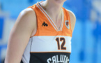 Nina DEBOUGY, tout sourire
