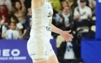 Un 3-points important que Garance RABOT célèbre dignement. Quel match !