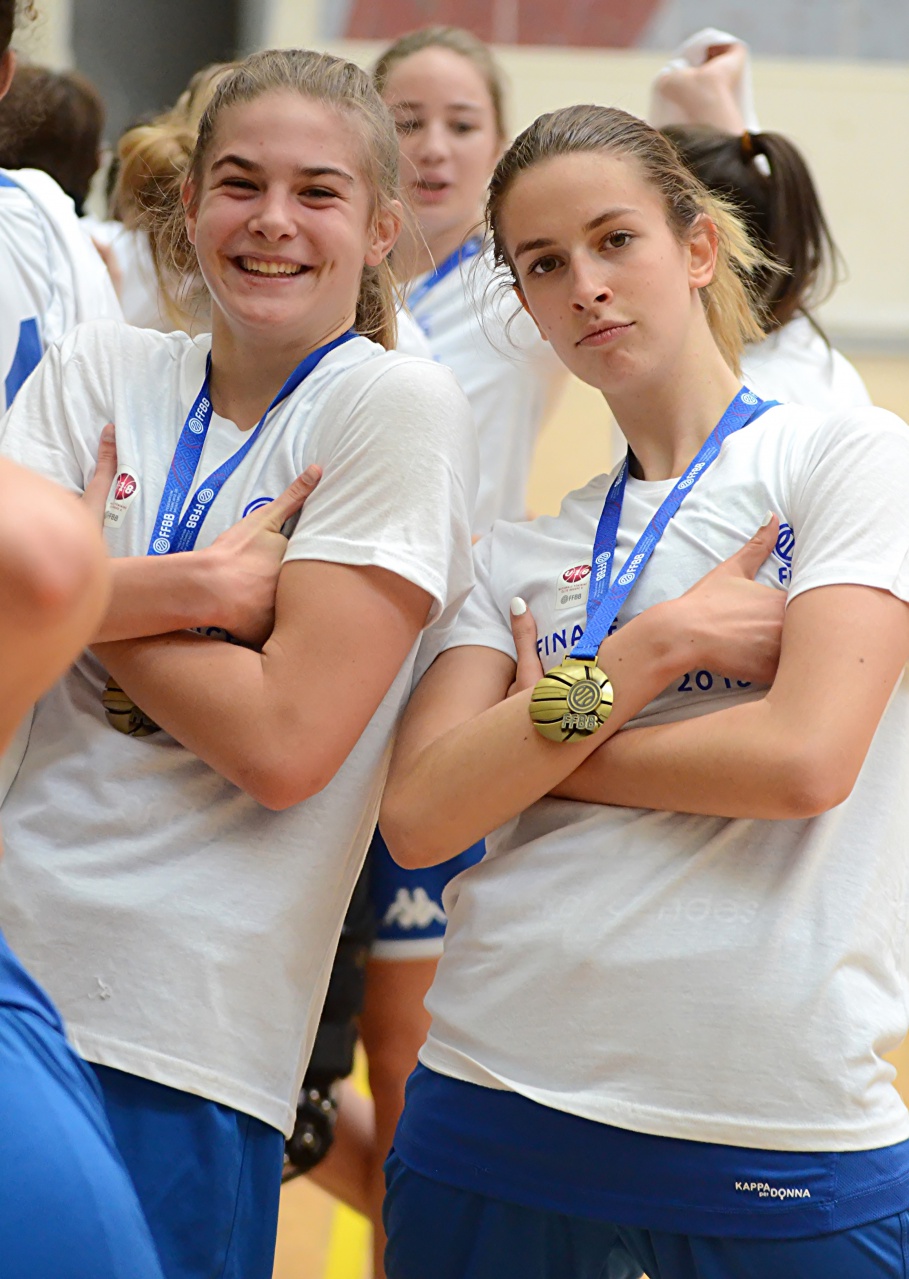 0_Victoire_Perisse_Cardenal_F