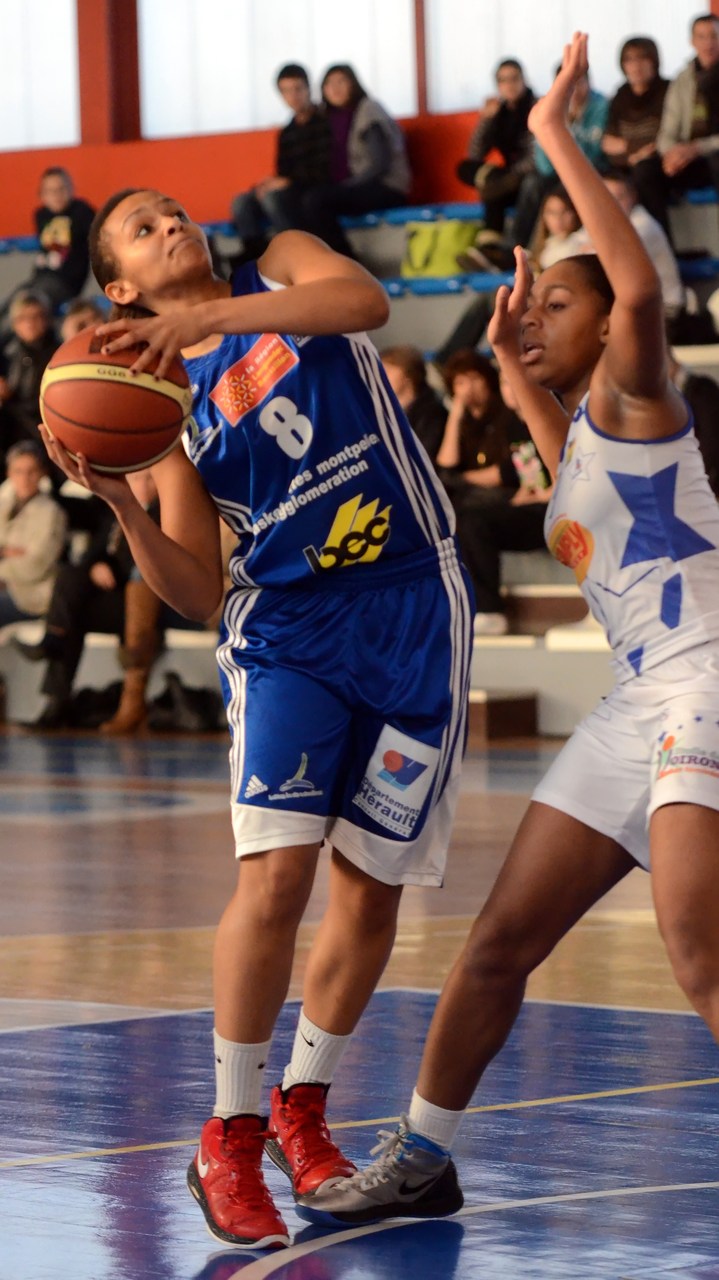 Cassandra_Drole_De_Position_F