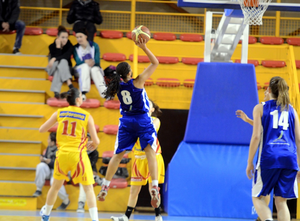 Cadettes_Aix_BLMA_Cassandra_Une_Main