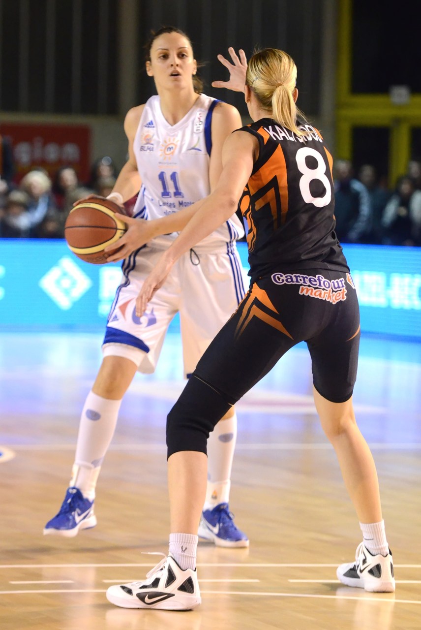 BLMA_Bourges_Kaltsidou_Défend_Ana_F