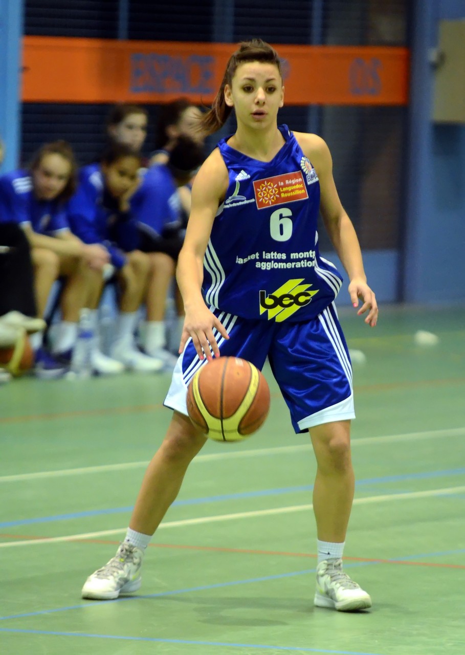 Manon_Lacroix_Seule_Bosg_F