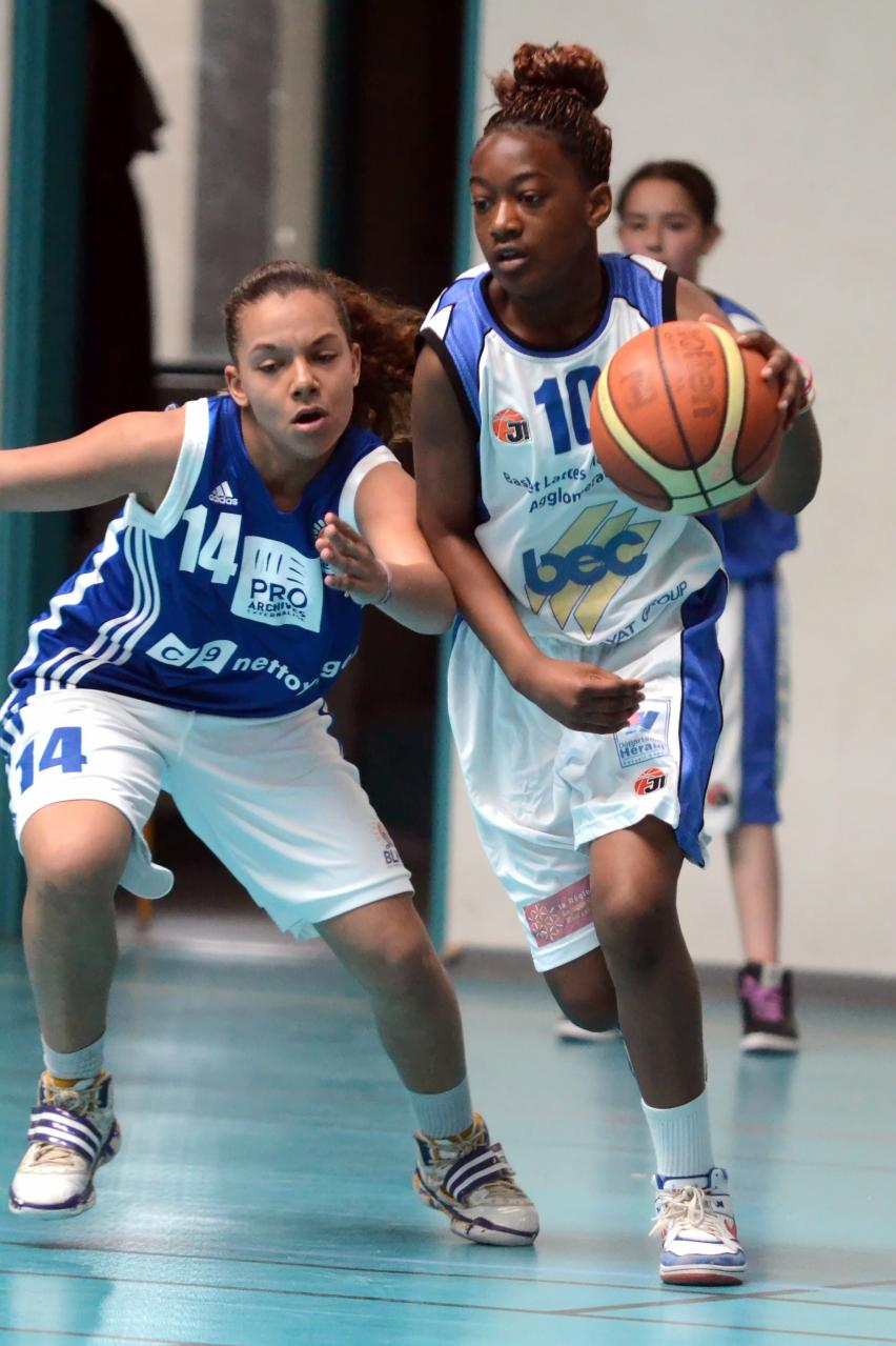 Darlène_Main_Gauche_F