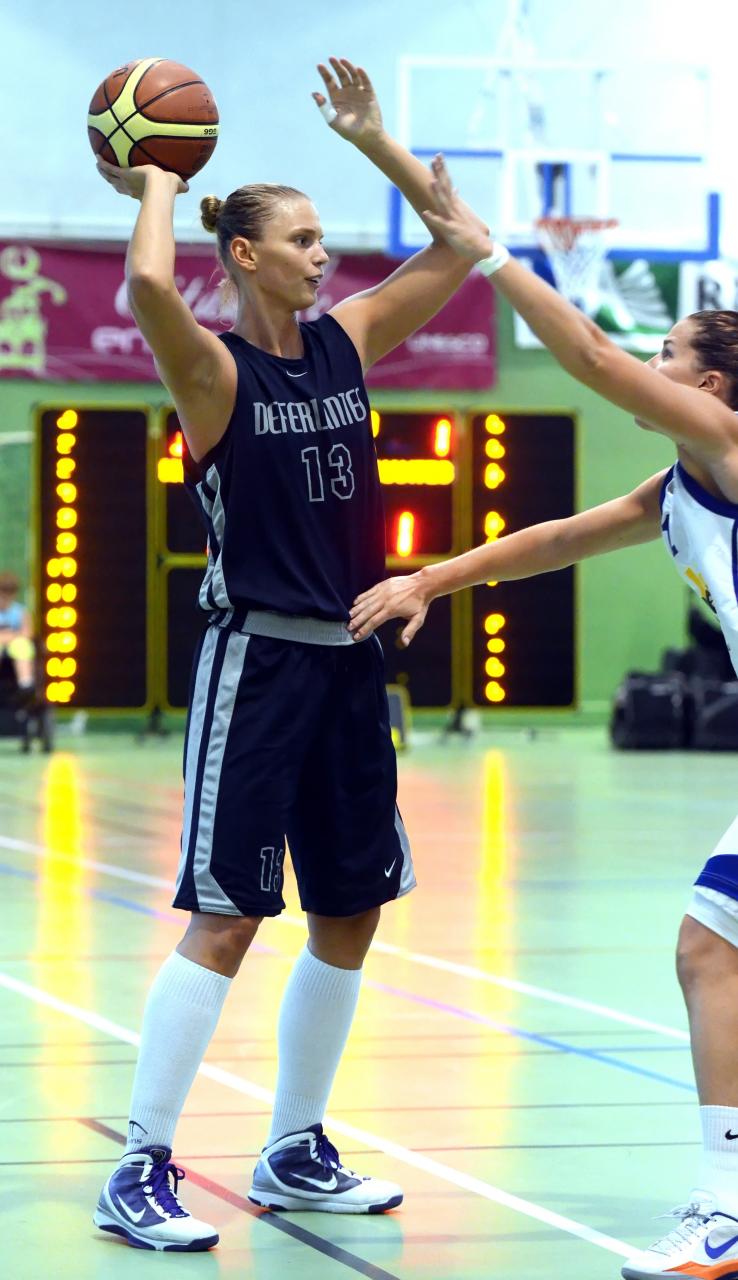 2_Troina_Réfléchit_F