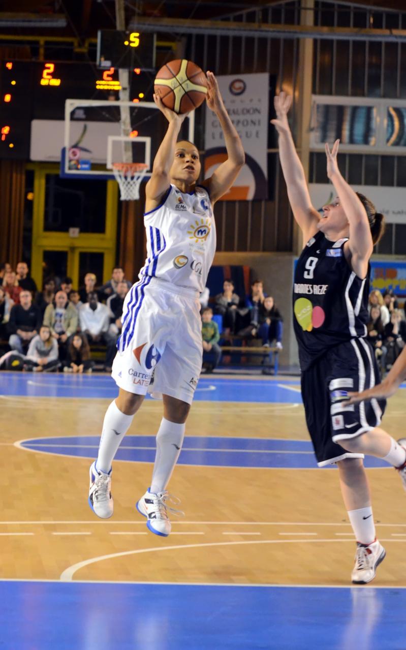 Edwige_Tir_Sur_Arrondo_F