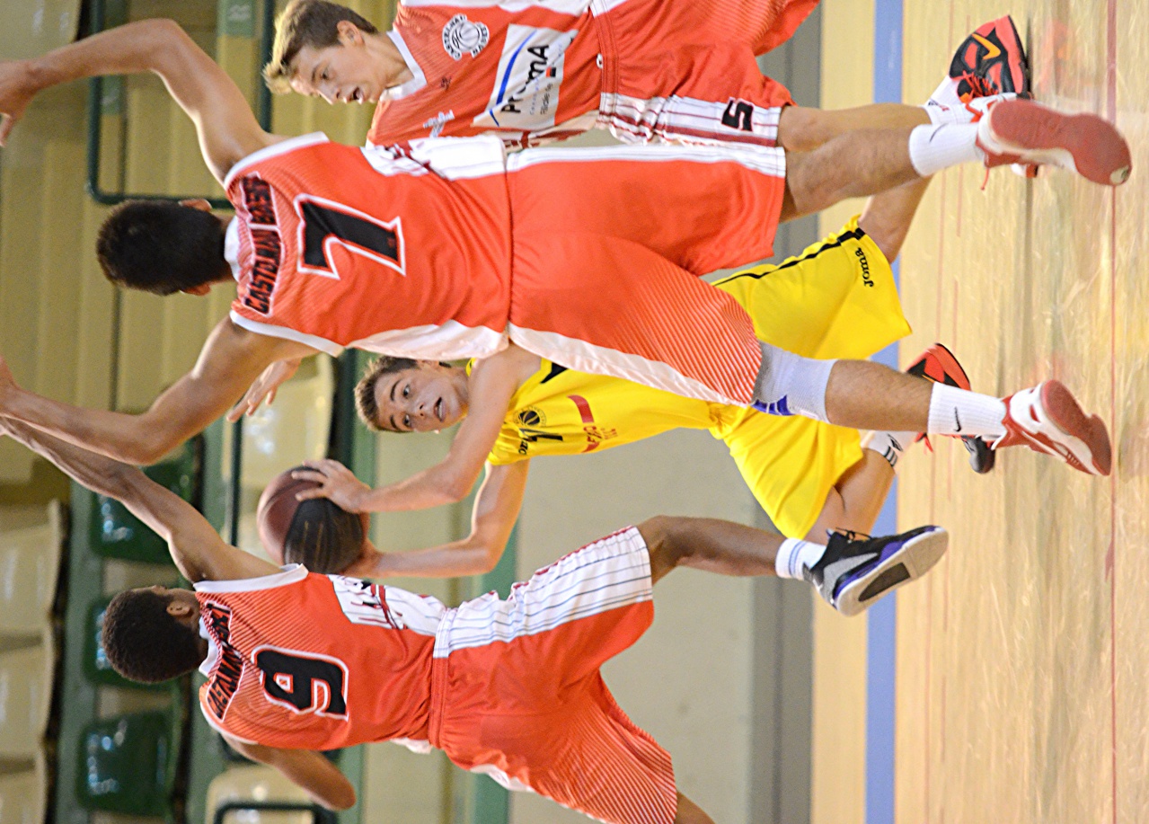 Adversaire_Se_Faufile