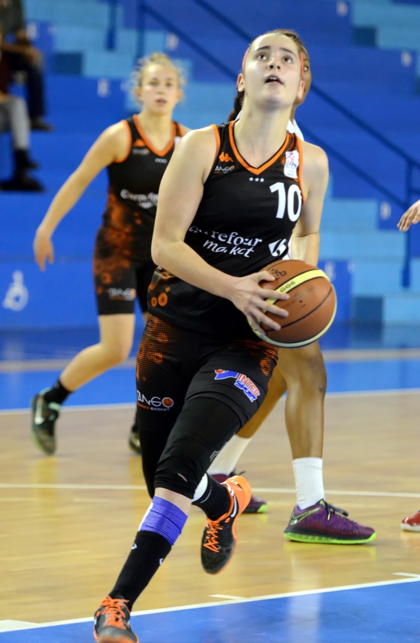 Berkani_Est_Passée_F