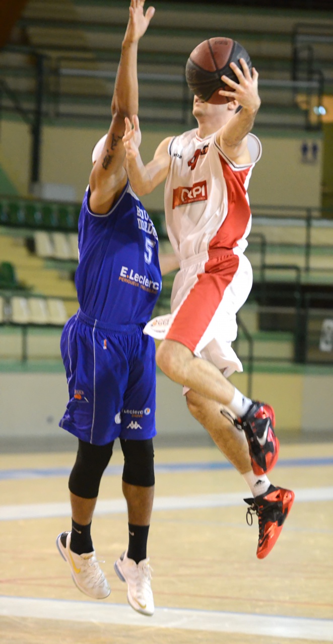 Silhol_Main_Gauche_F