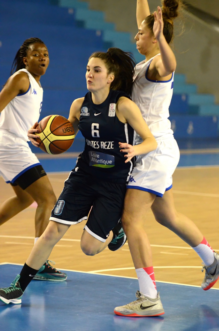 Aline_Devant_Elise_F