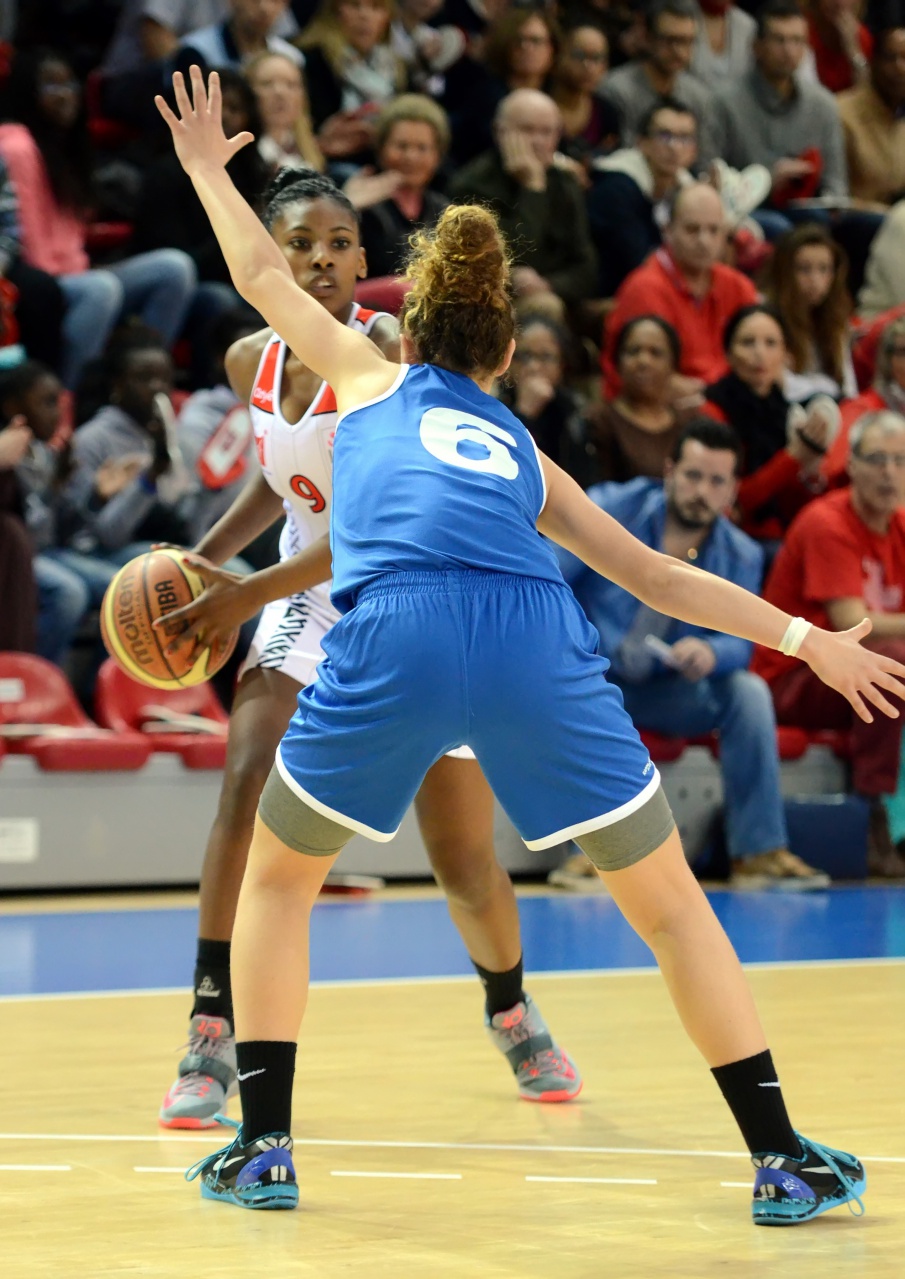 Kenza_Devant_Henot_F