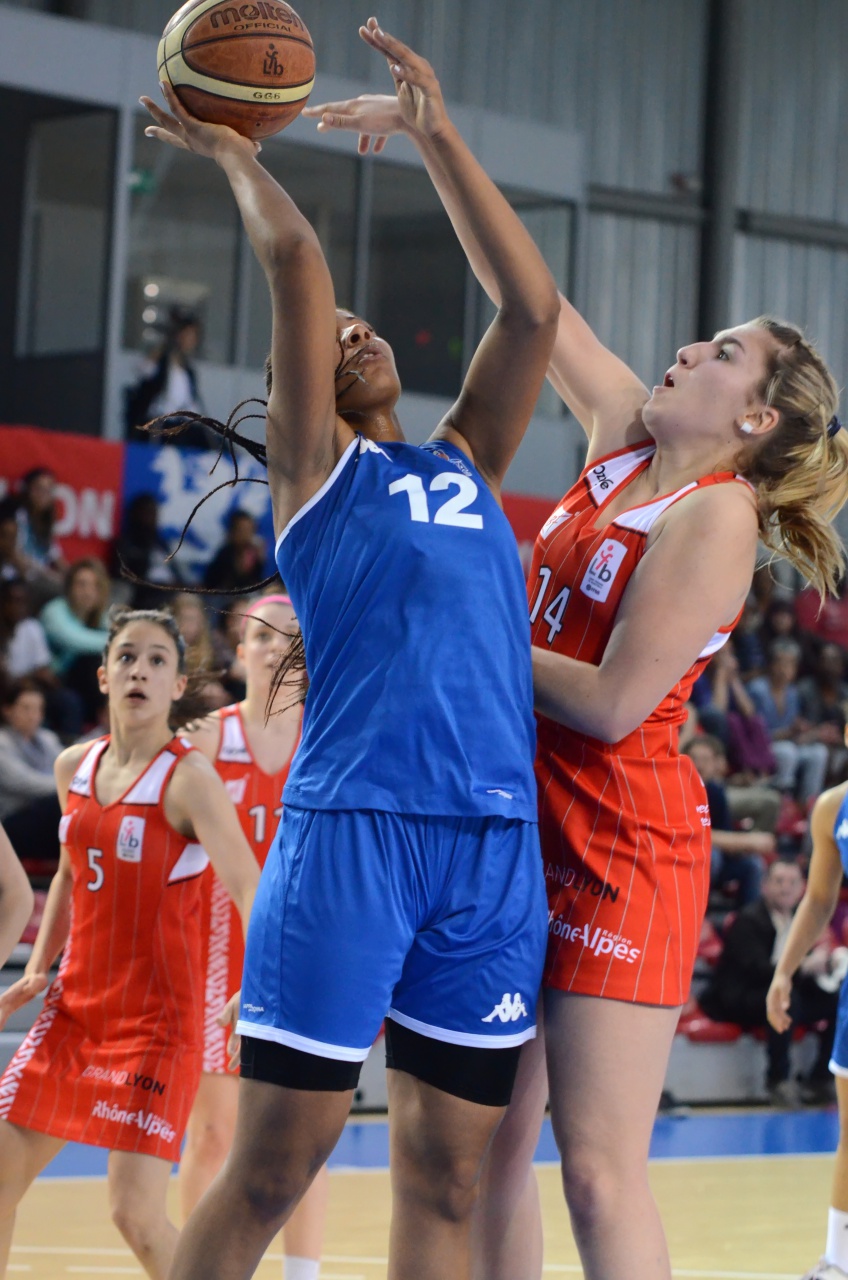 Alyssia_Devant_Forel_F