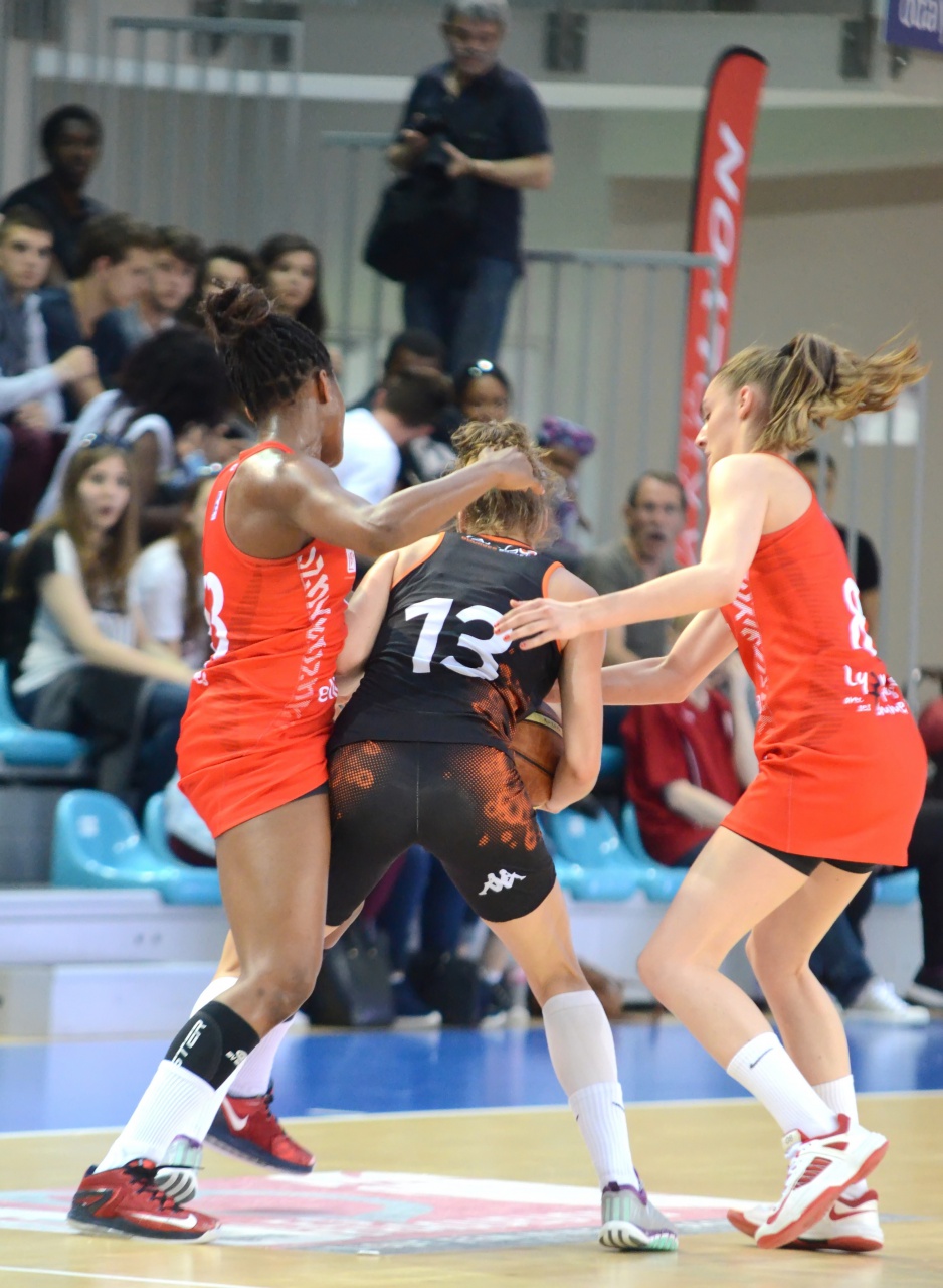 Fernandez_Prise_A_Deux_F