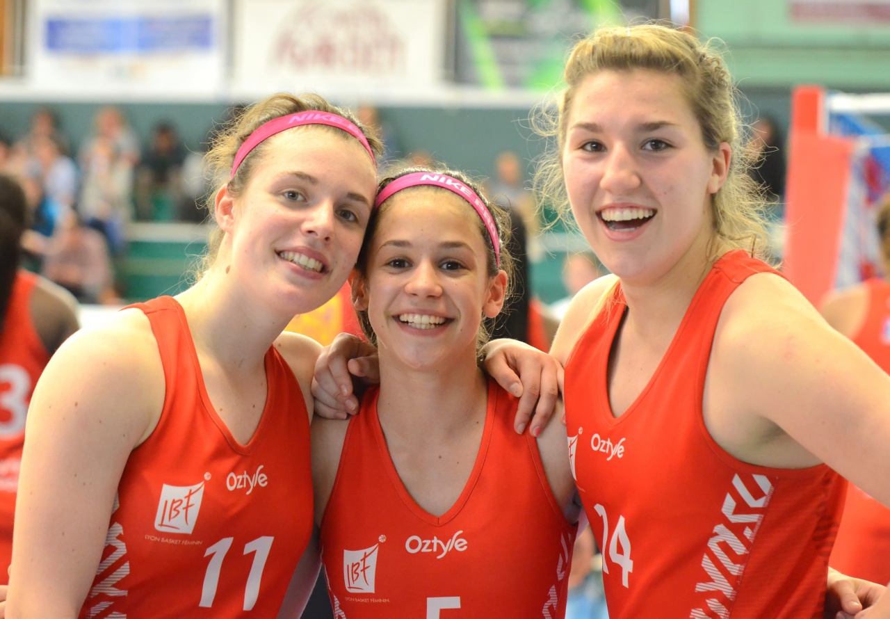 Coline_Evita_Emma_Face_2_F