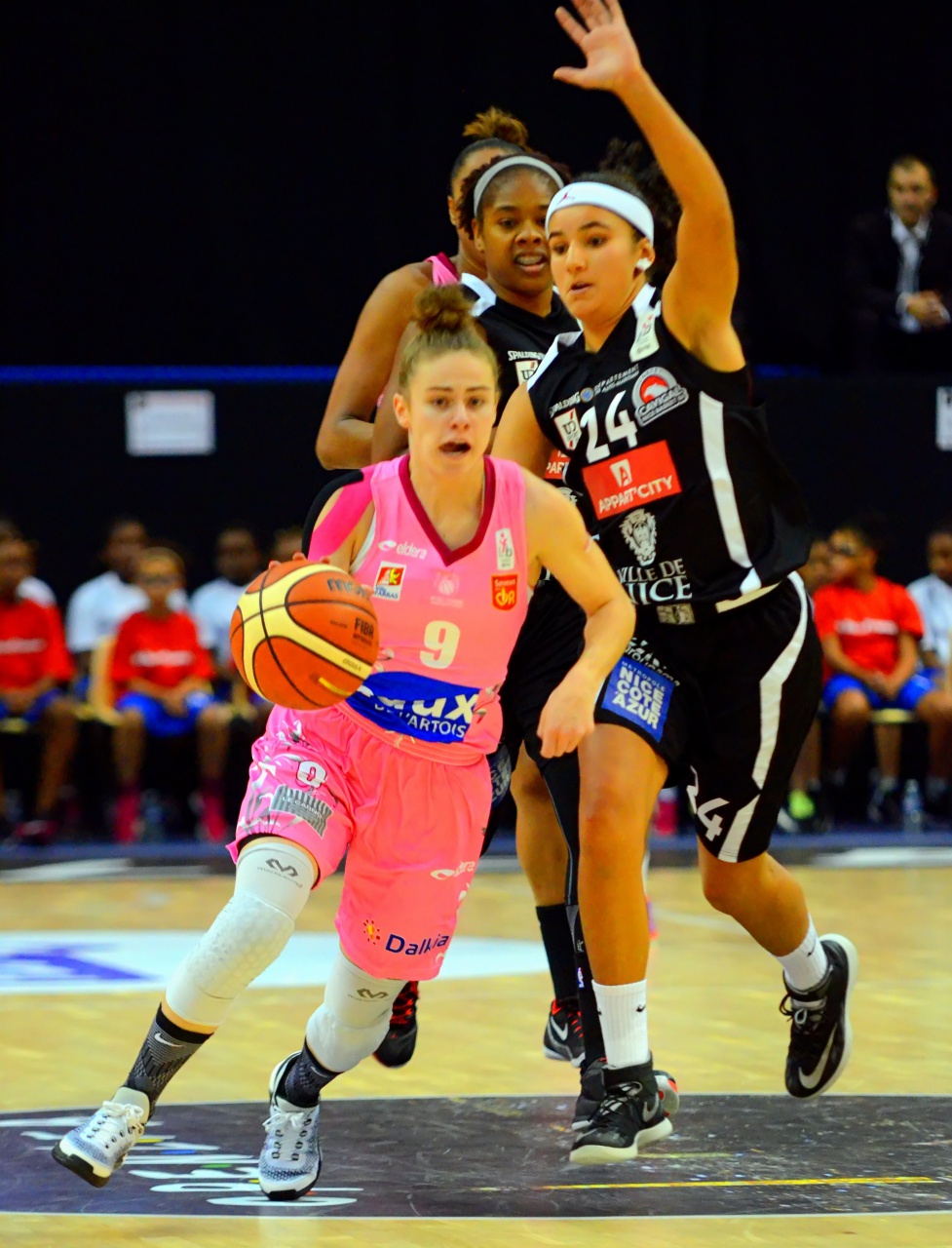 Duchet_Devant_Benabdelkader_F