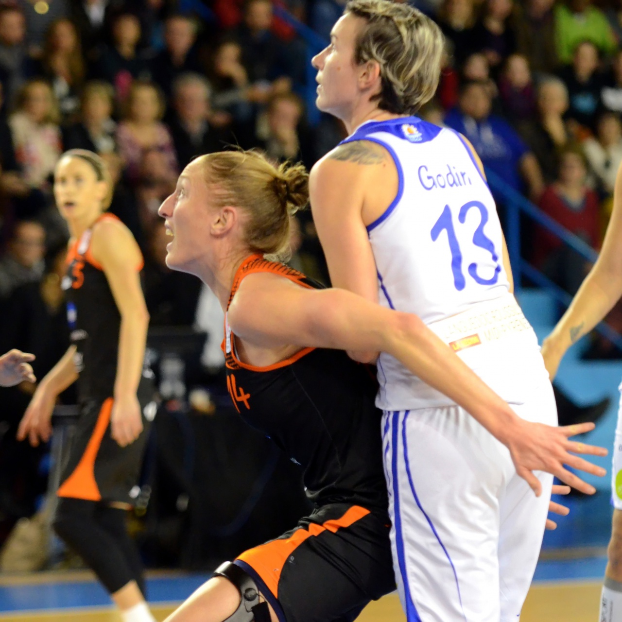 Elodie_Page_Rebond_F