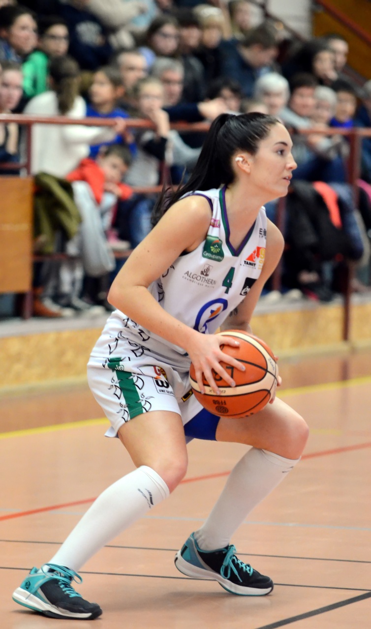 Aline_Changement_De_Pied_F