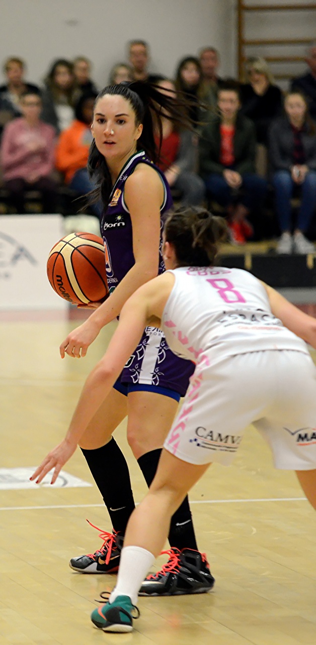 Aline_Devant_Joret_2_F