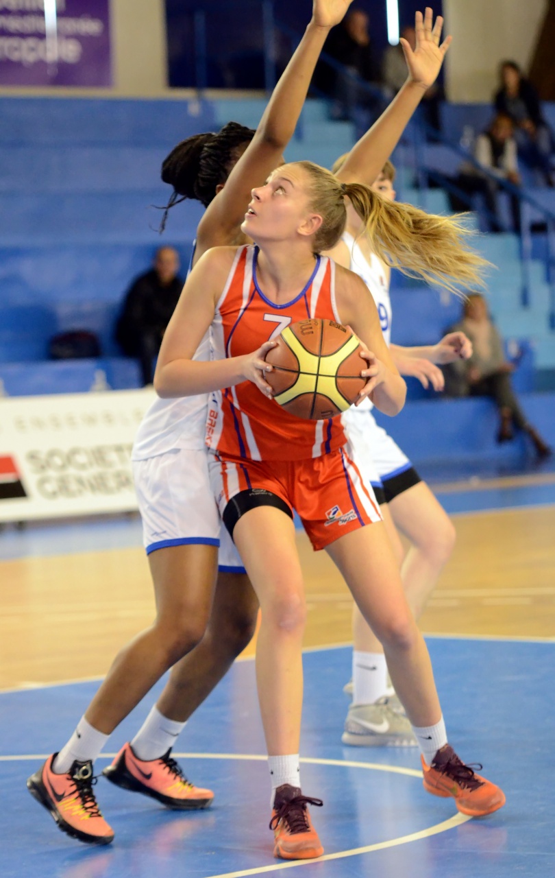 Djeriri_Cherche_Cercle_F