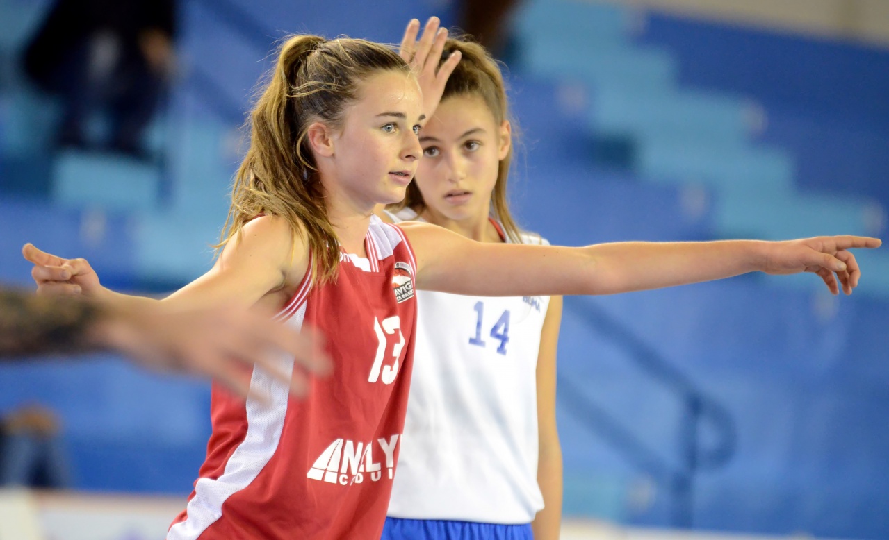 Poirot_Allard_Indique_F