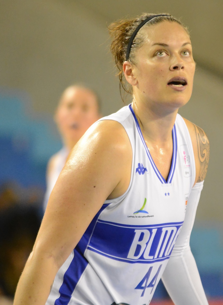 Kristen_Sans_Ballon_2_F