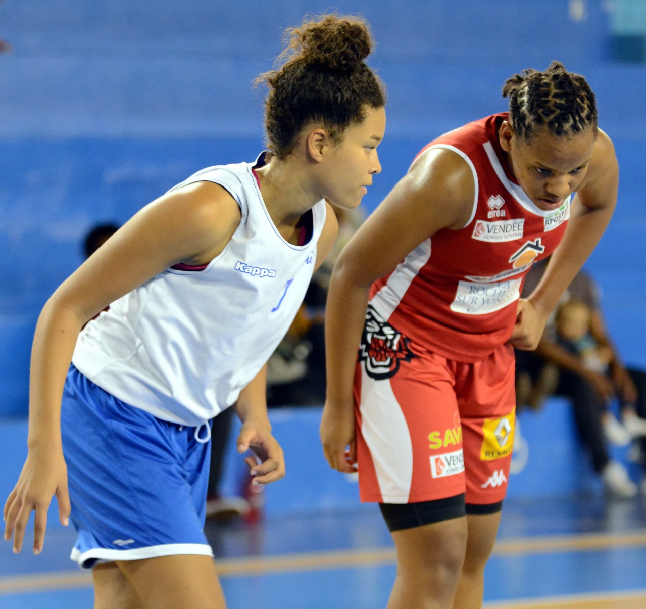 1_Maeva_Nadeau_Attente_Rebond_F