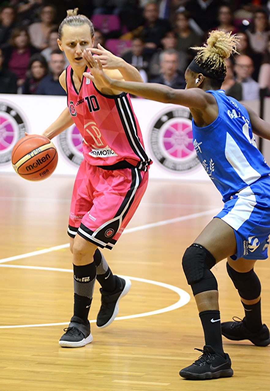 1_Gruszczynski_Ecarte_F