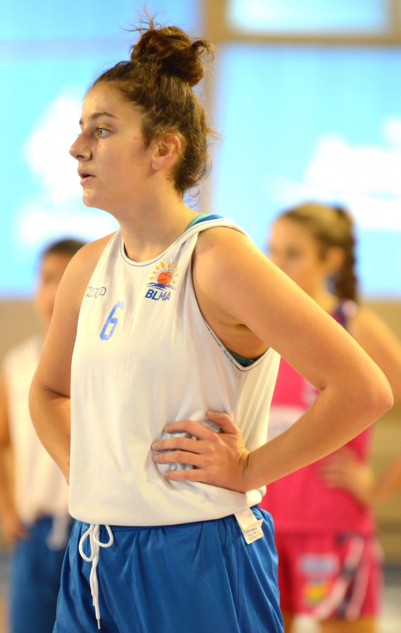 1_Chloe_Sans_Ballon_F