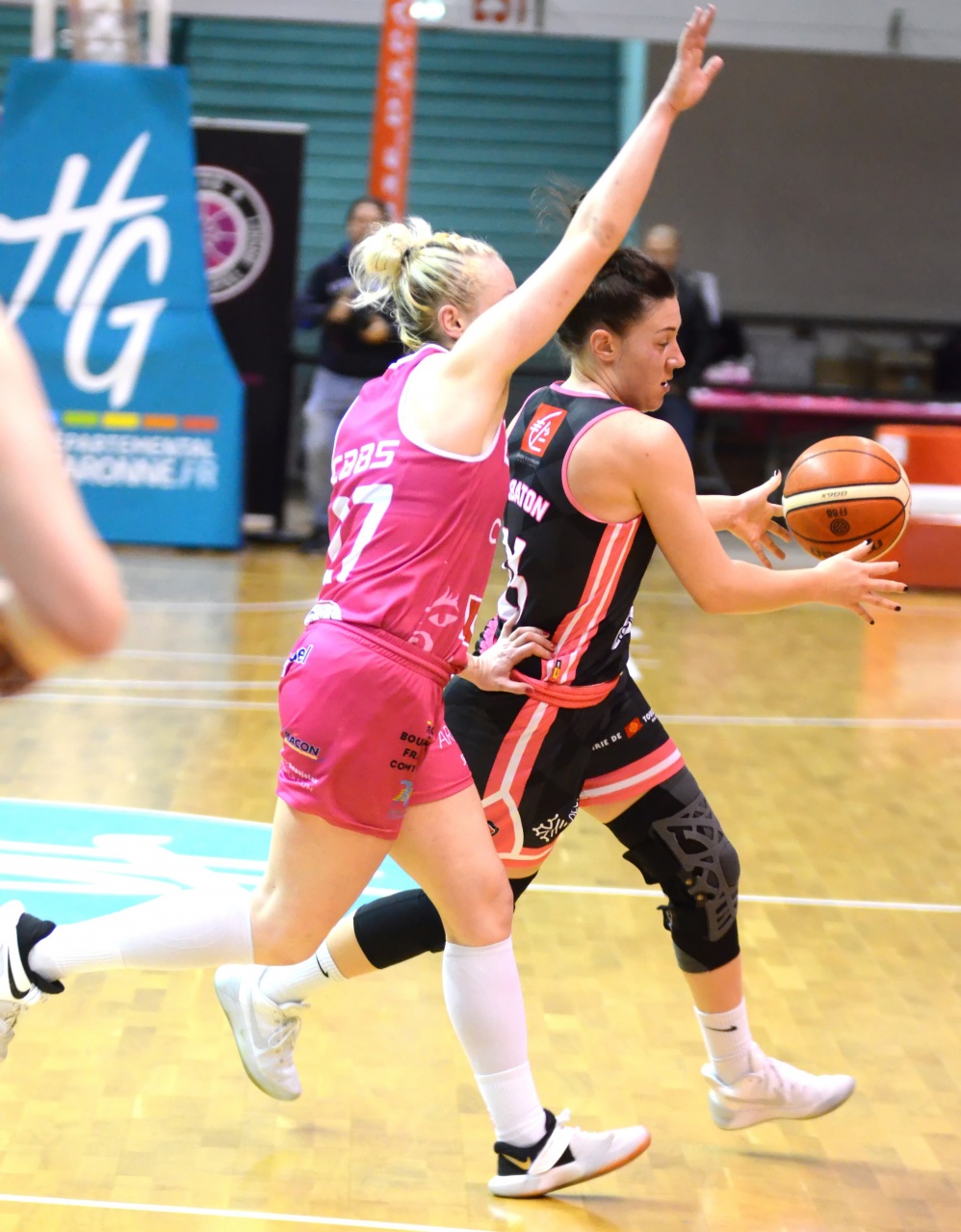 0_Cabaton_Devant_Devaux_F