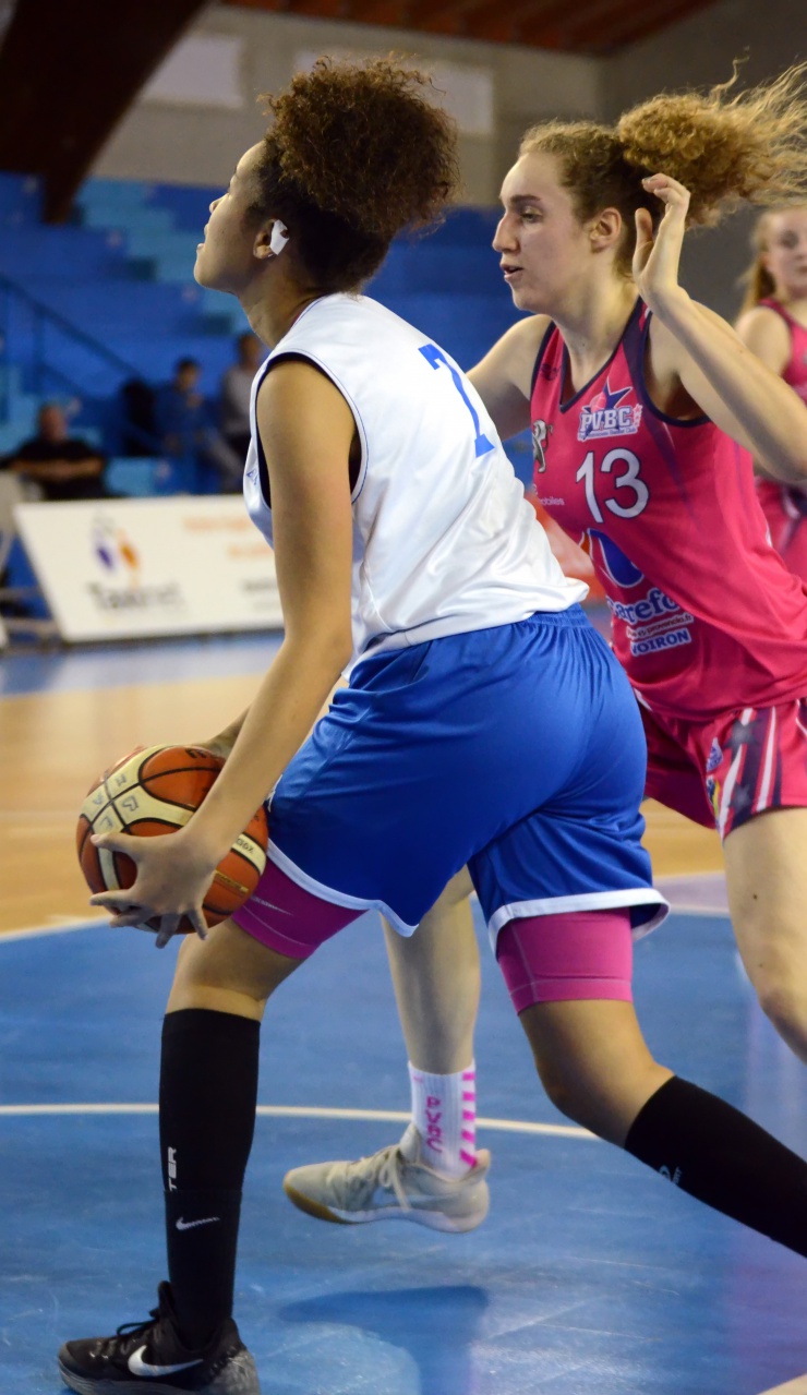 1_Maeva_Ligne_De_Fond_F