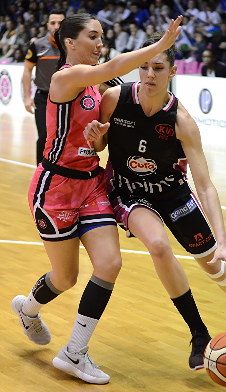 Aline_Défend_Guapo_F