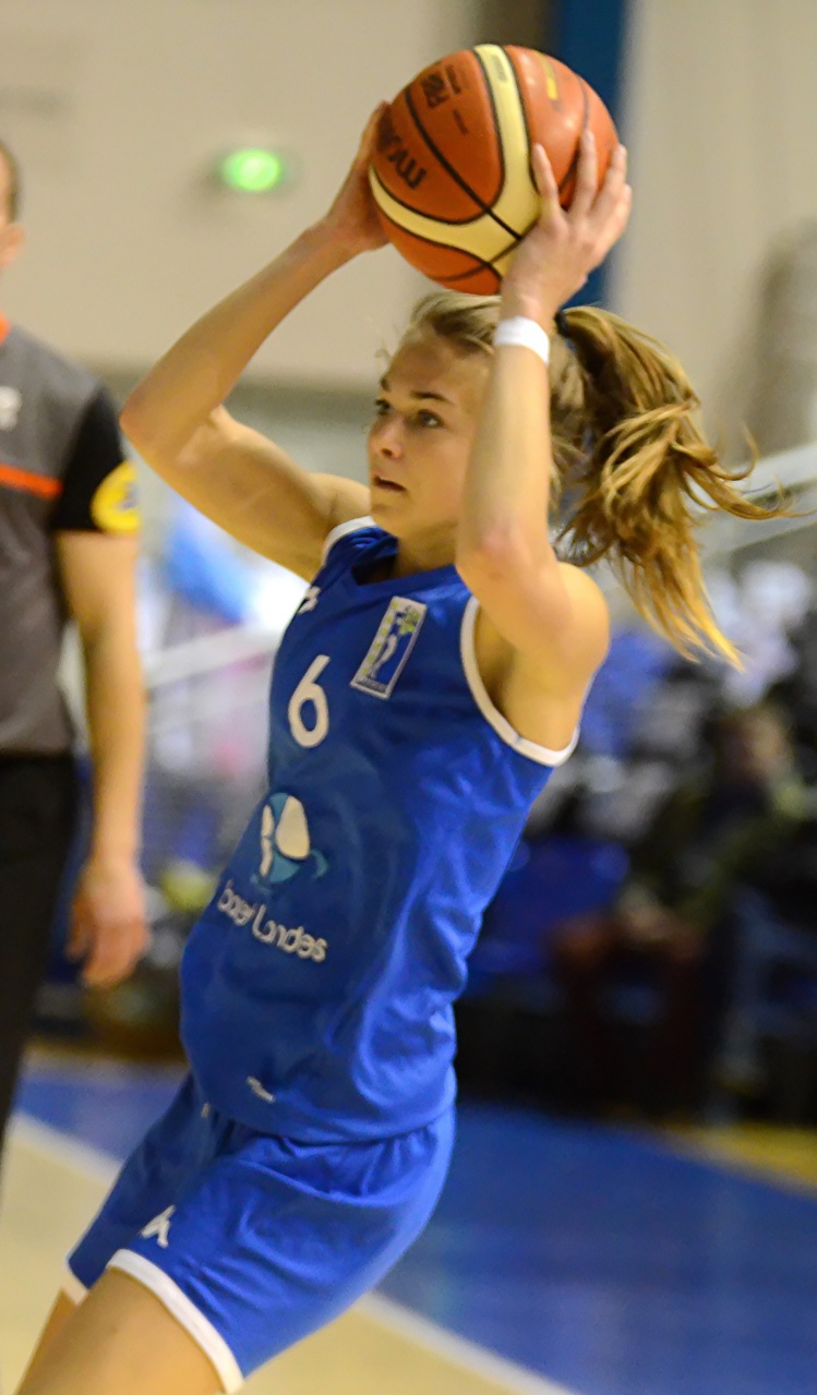 Cardenal_Balle_A_Dessus_F