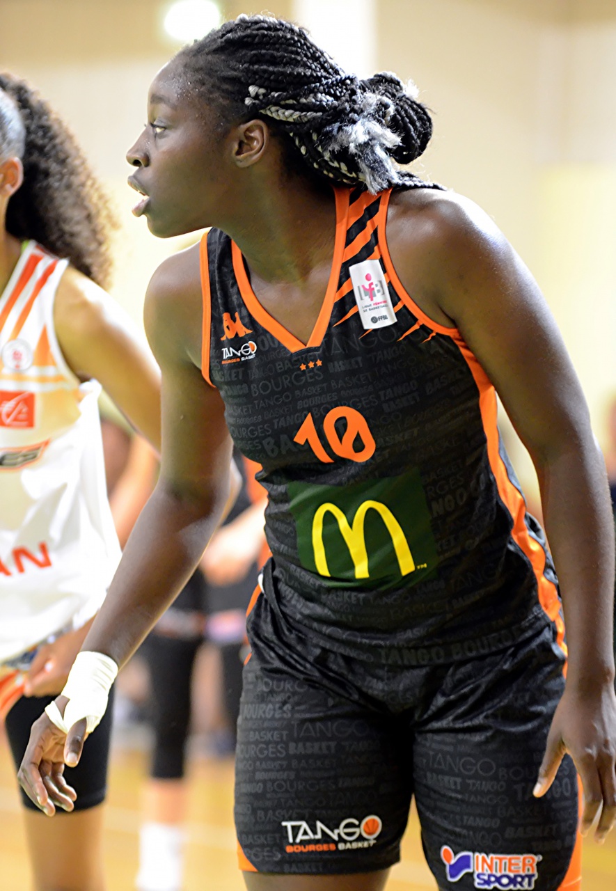 Mipoka_Attente_Rebond_F