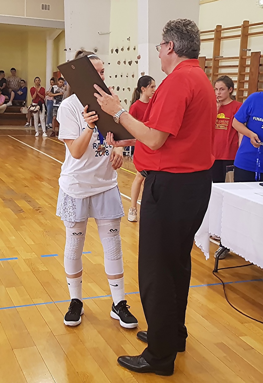 1_Chabrier_Remise_Trophée_F