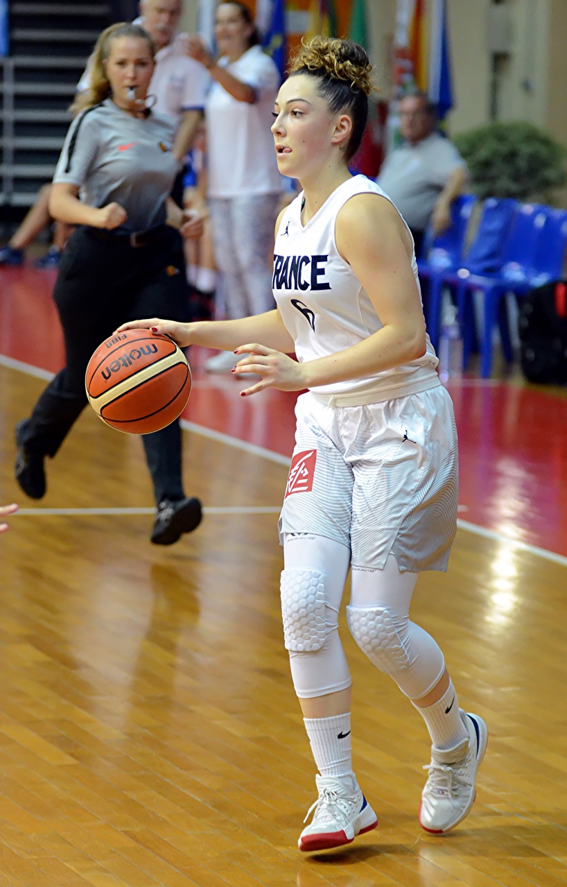 Fra_Houpline_Dribble_F