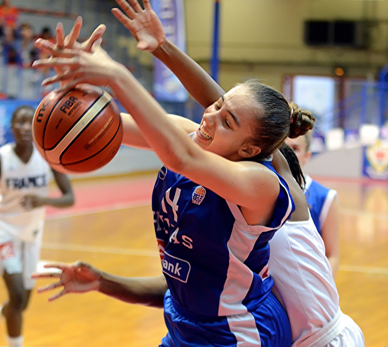 Gre_Papadopoulou_Rebond_F