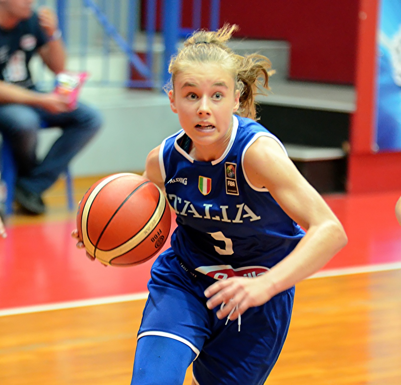 1_Ita_Merisio_Décidée_F