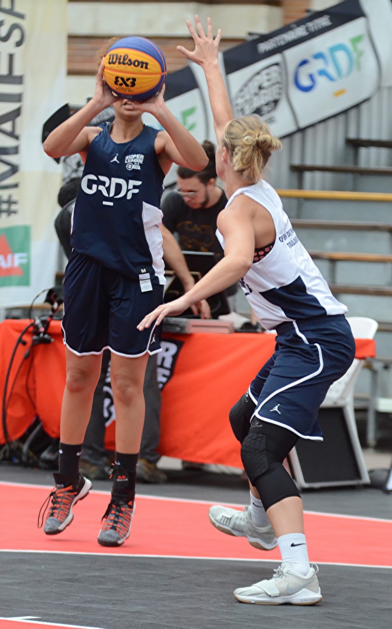 0_Carlier_Défense_F